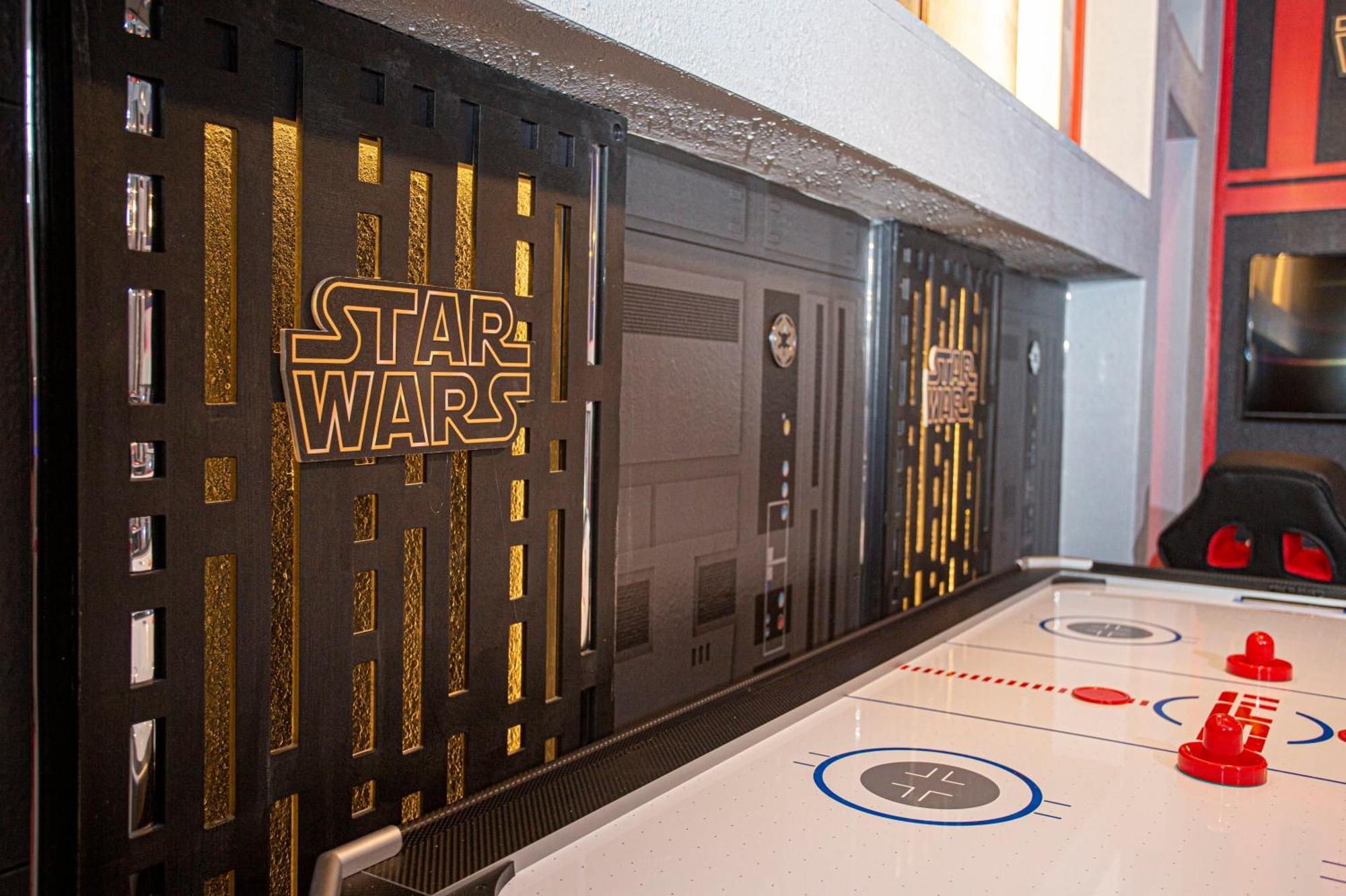 Wonderful 9Bd6Ba Starwarsgamer Sleep22 Solarareso Kissimmee Esterno foto